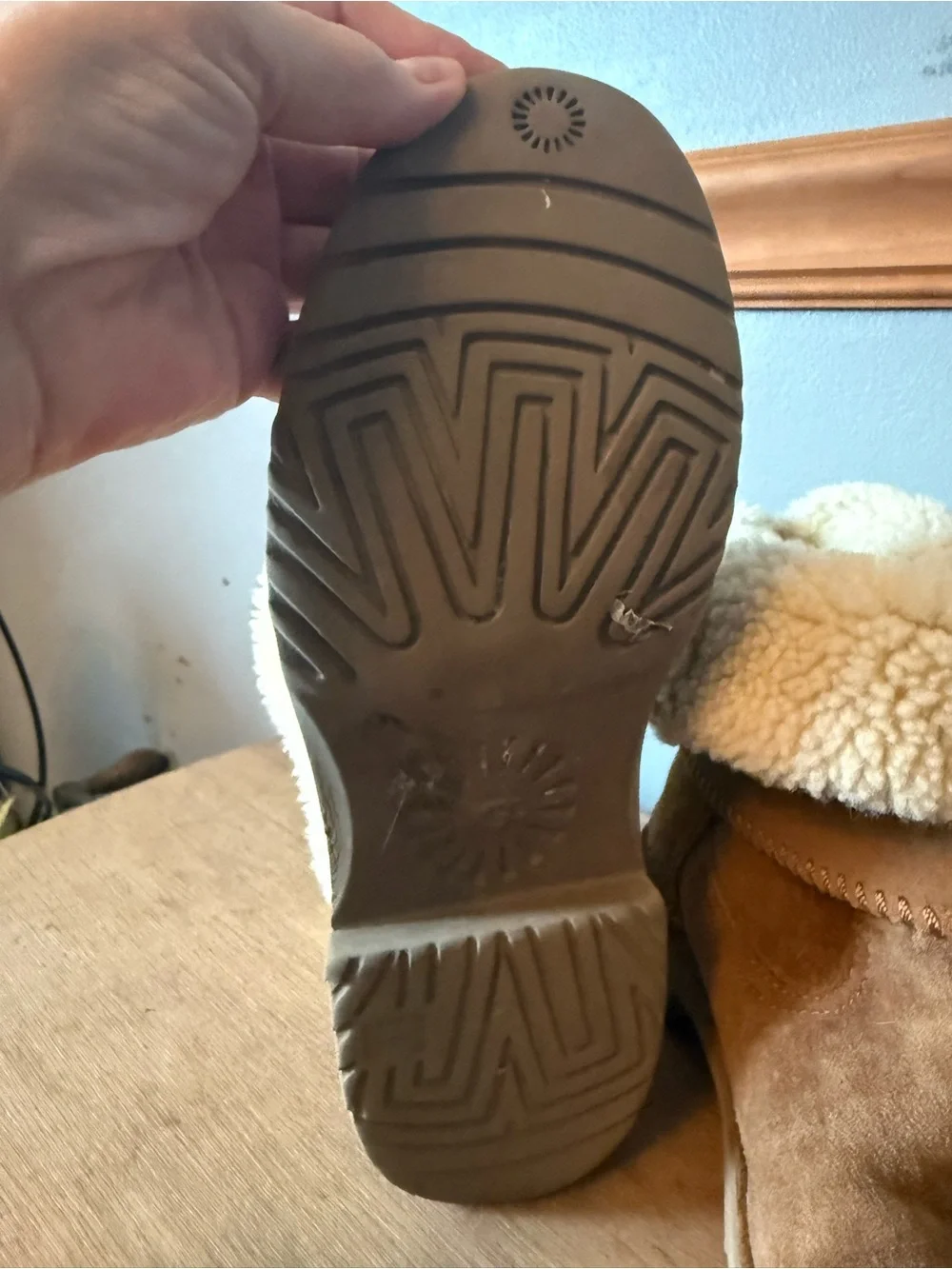 UGG cedric chestnut